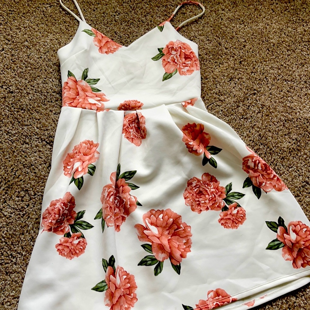 Dress never worn